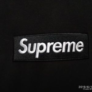 Supreme Box Logo [Large]